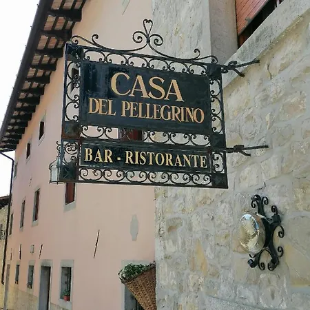 מלון Casa Del Pellegrino 2*