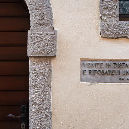 Casa Del Pellegrino - Hotel 2*