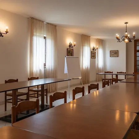 Casa Del Pellegrino - Hotel